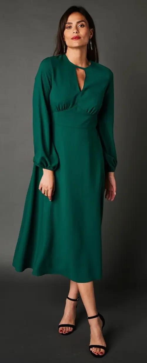 Елегантна дамска миди рокля - тъмнозелена